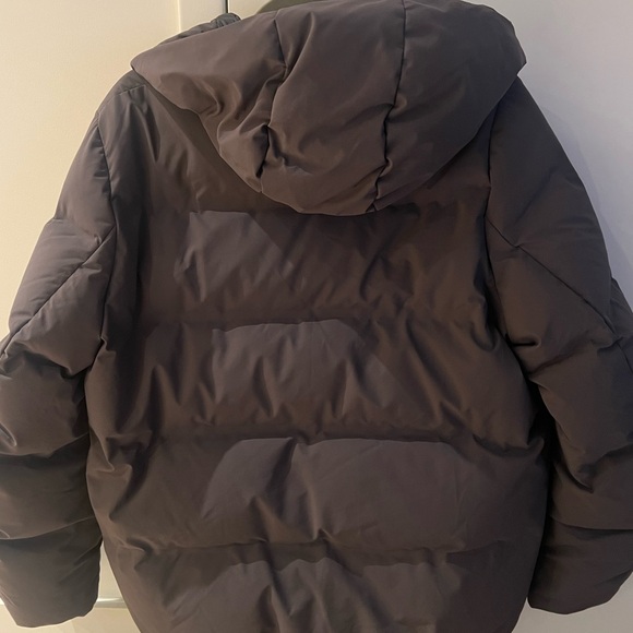 Uniqlo Seamless Down Parka - Picture 2 of 3